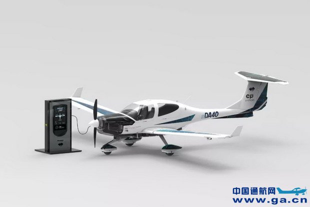 万丰钻石da40电动飞机项目正式全球发布